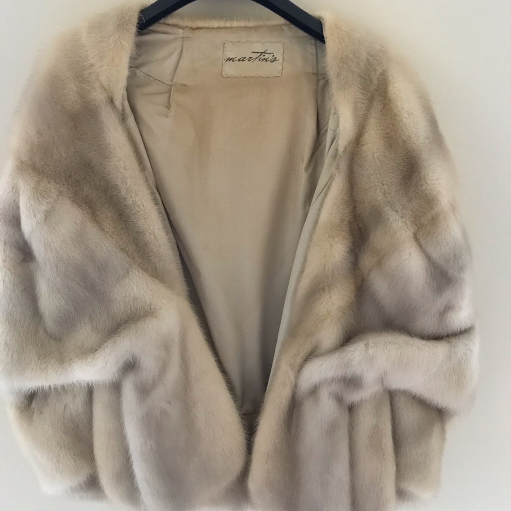 Mink stole vintage design medium size made by Martin’s